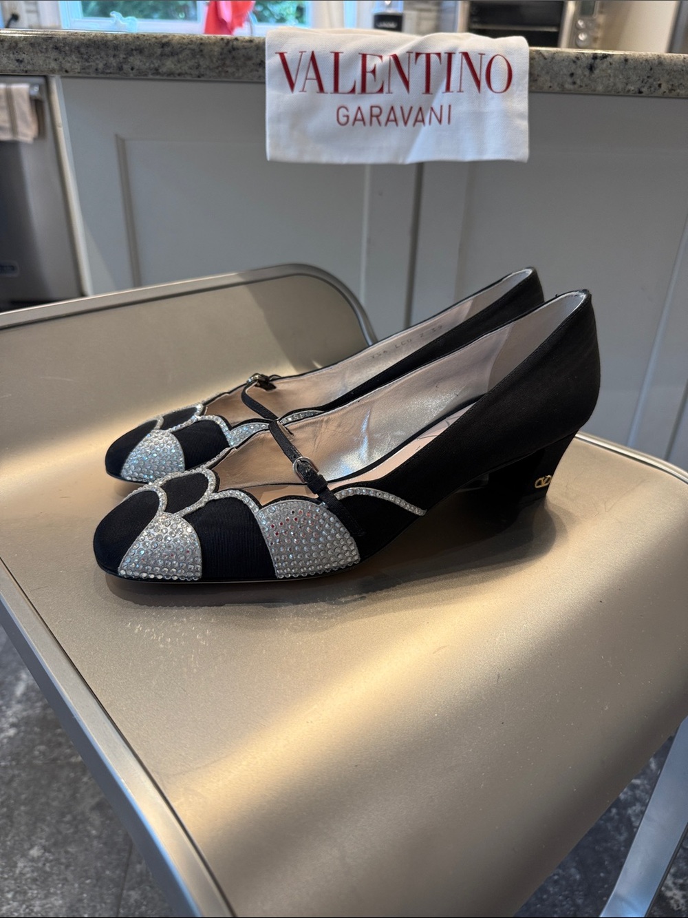 Valentino Garavani Bowow 45mm Black moire Crystal-Embellished pumps